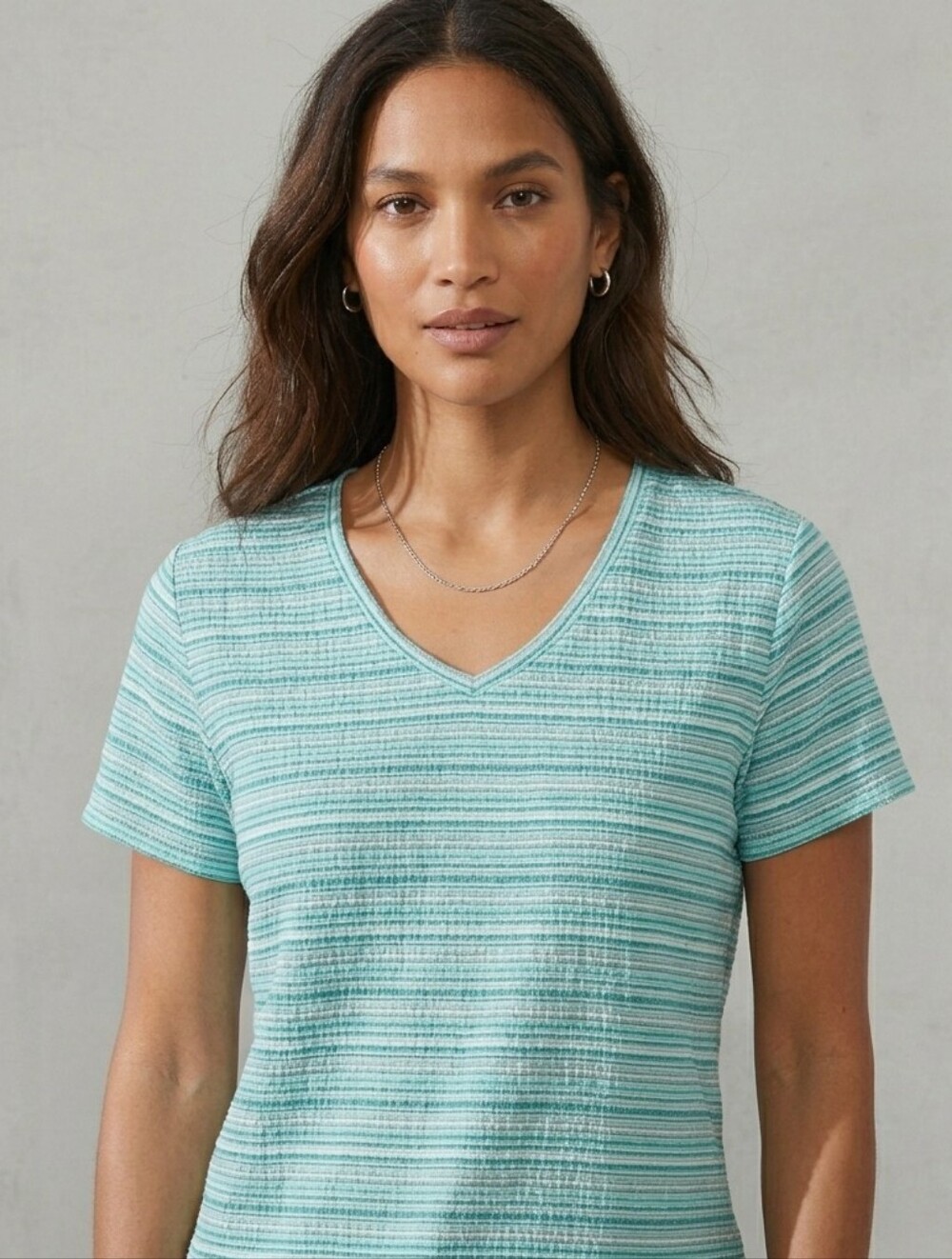 Liz Claiborne Woman Teal & Blue Textured Striped V-Neck Top